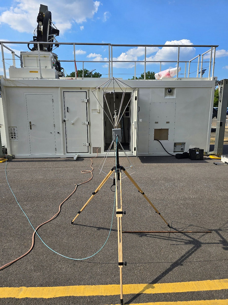 EMC shielding test setup